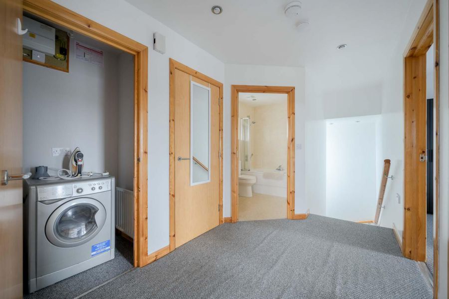 38F Shaftesbury Road