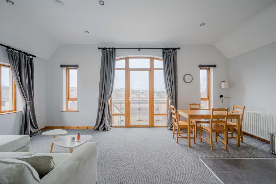 38F Shaftesbury Road