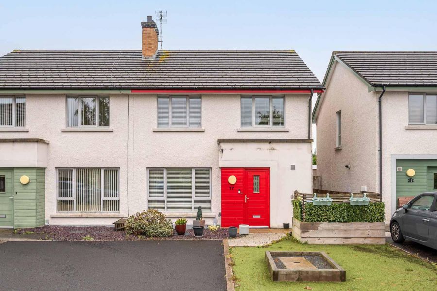 17 Shaftesbury Park
