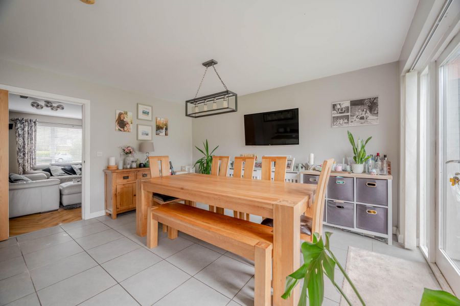 17 Shaftesbury Park