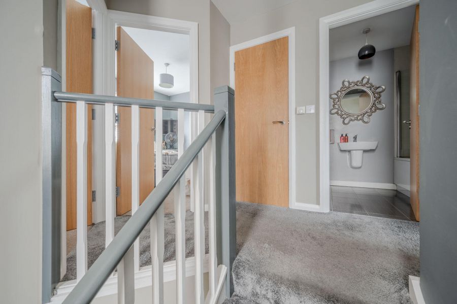 17 Shaftesbury Park