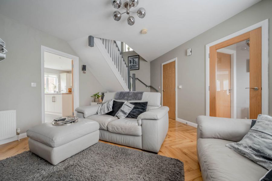 17 Shaftesbury Park