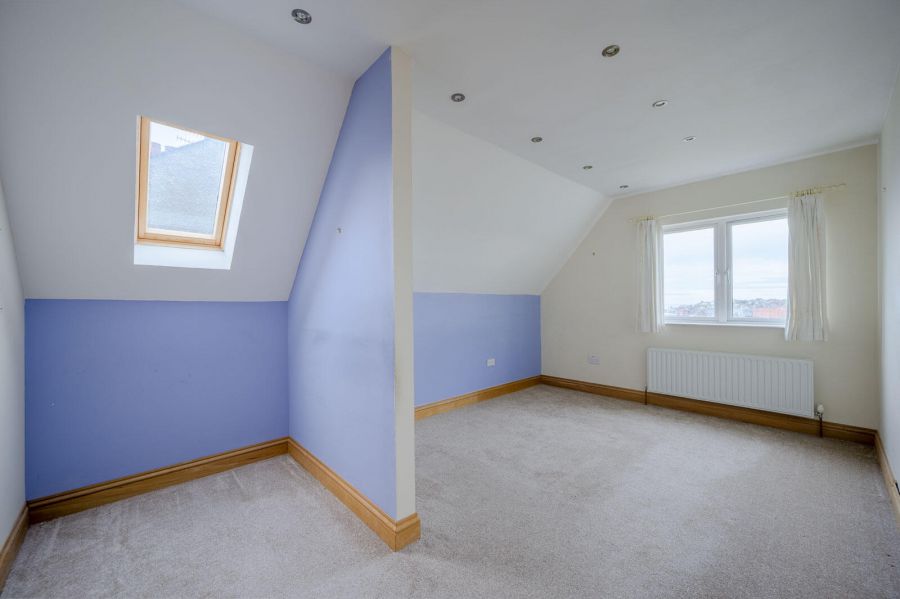 Flat 16, 4 Princetown Avenue