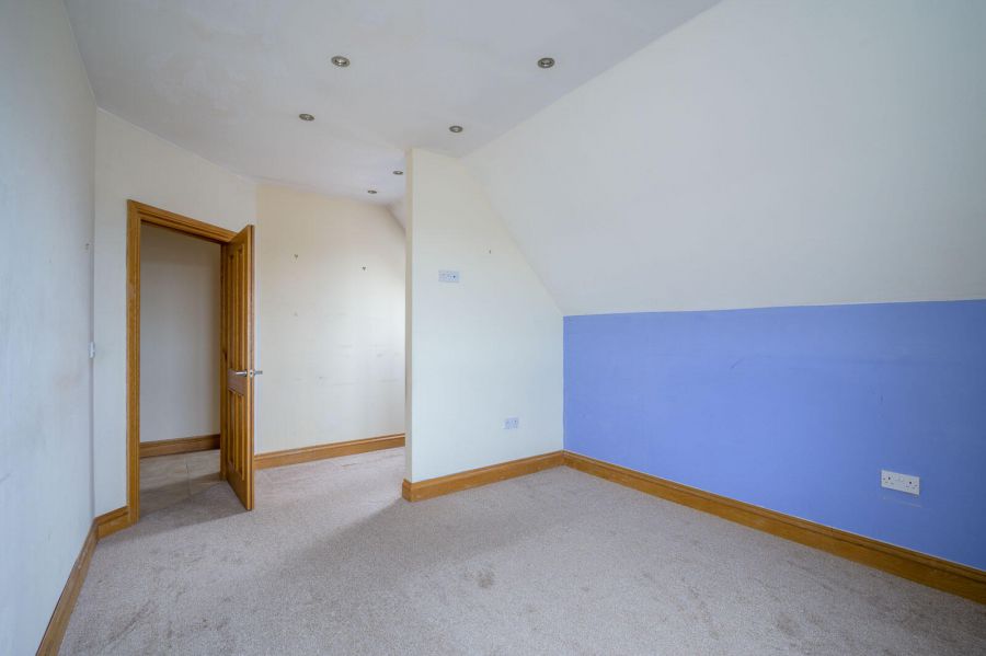 Flat 16, 4 Princetown Avenue