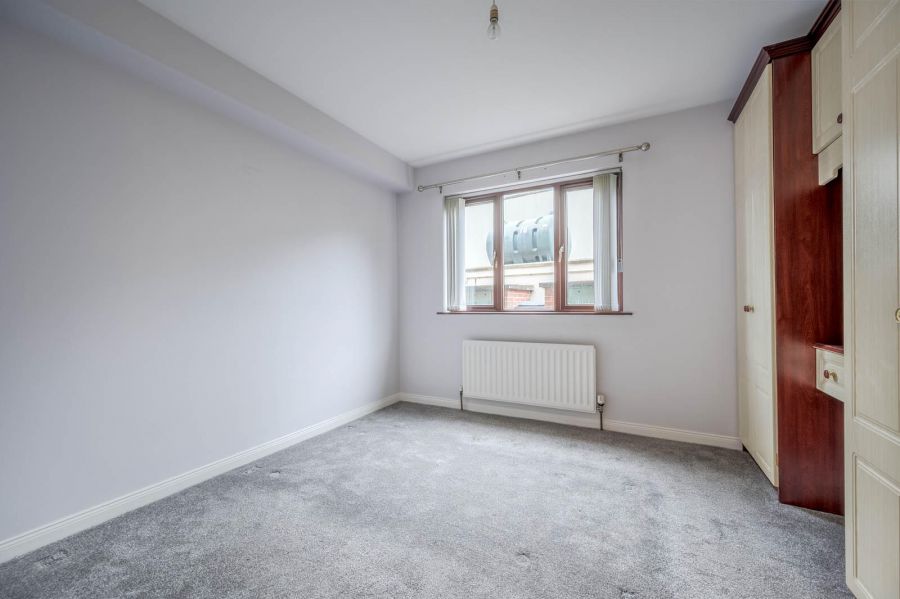 19 Sandringham Court