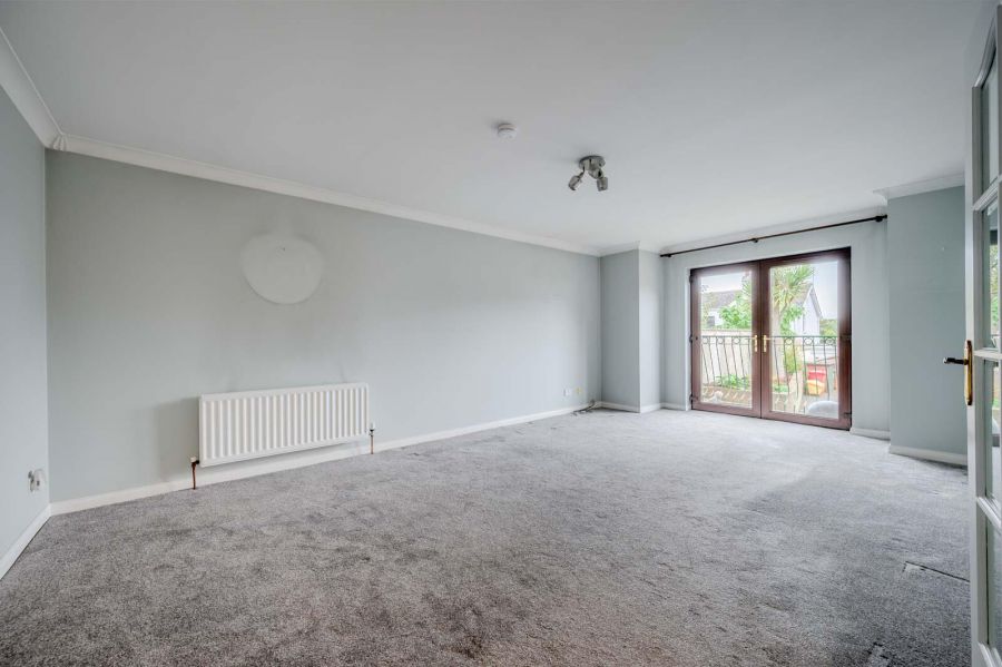 19 Sandringham Court