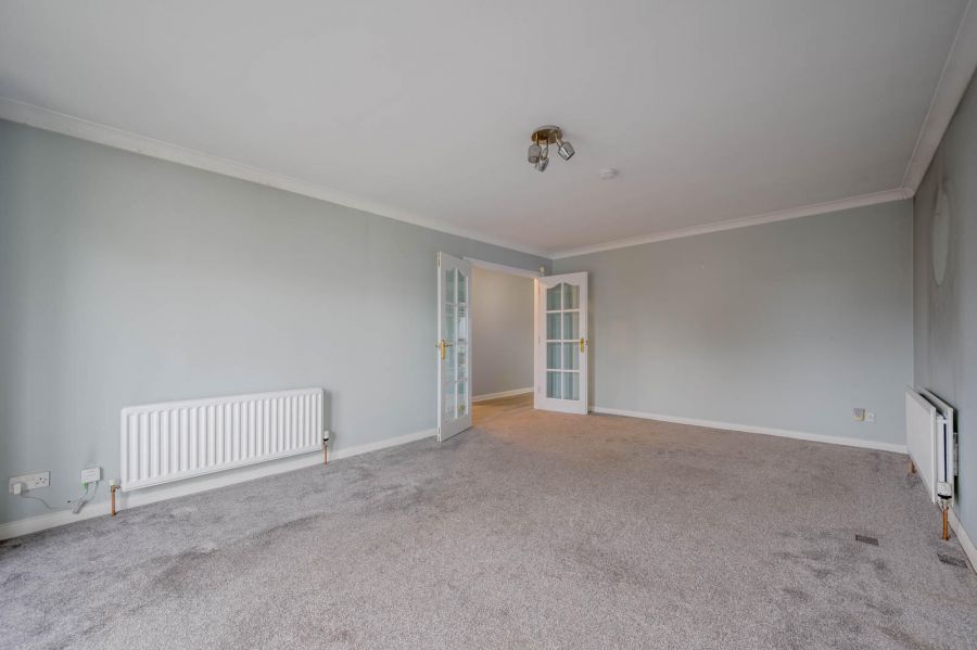 19 Sandringham Court