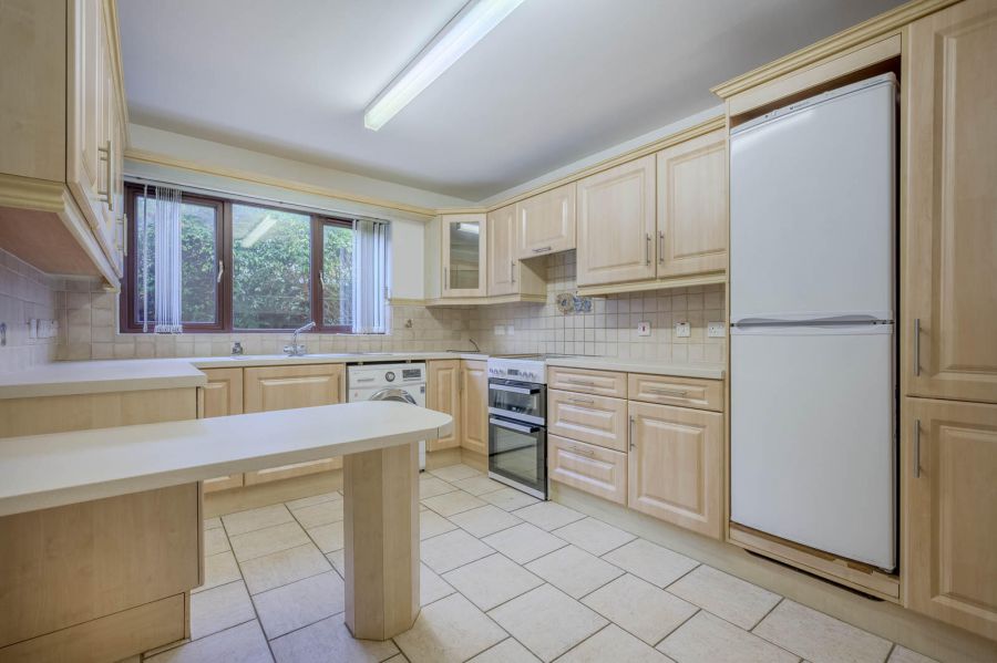 19 Sandringham Court