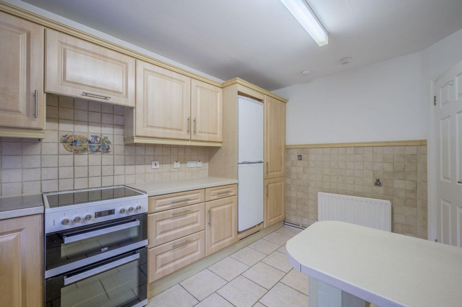 19 Sandringham Court