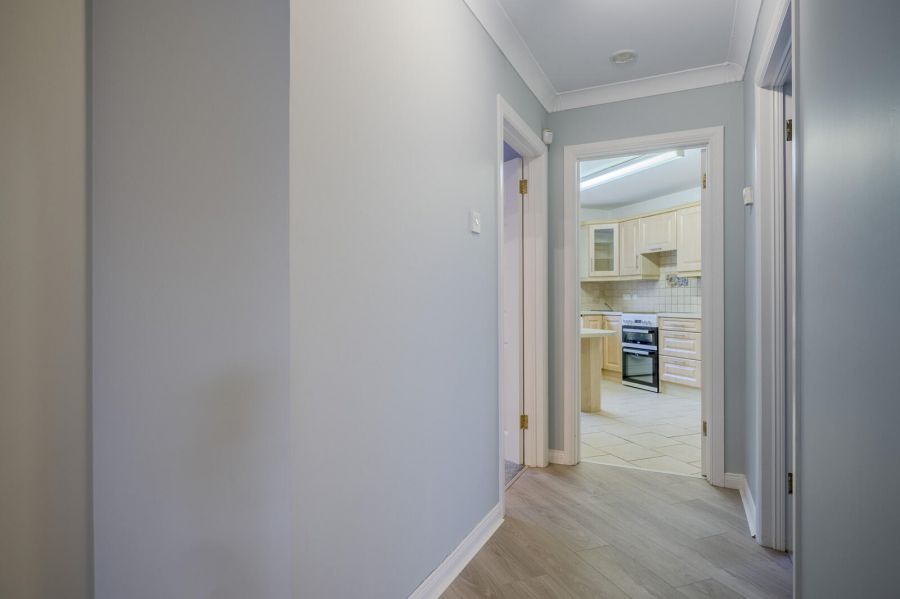 19 Sandringham Court