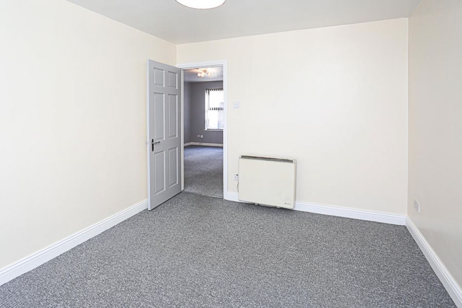 Flat 2 1A Inglewood Park