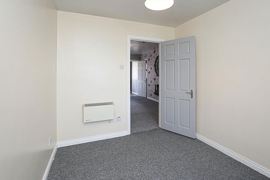 Flat 2 1A Inglewood Park