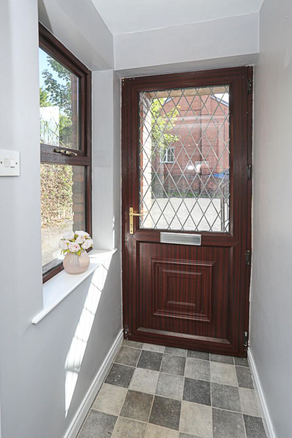 Flat 2 1A Inglewood Park