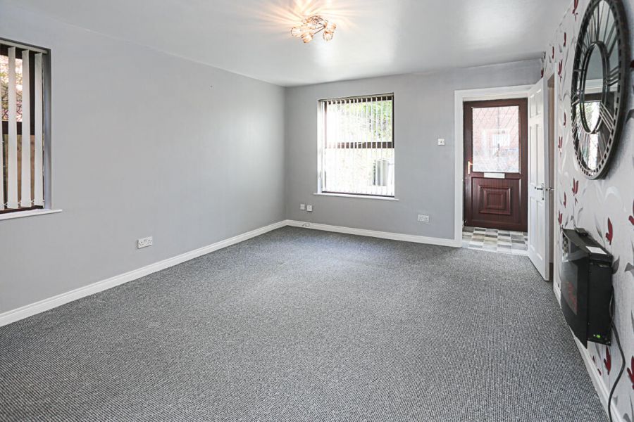 Flat 2 1A Inglewood Park