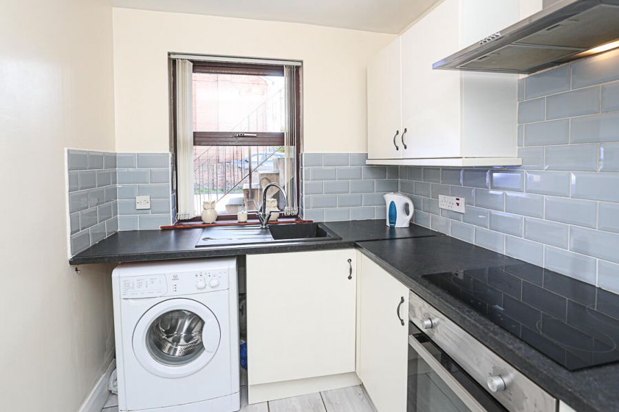 Flat 2 1A Inglewood Park