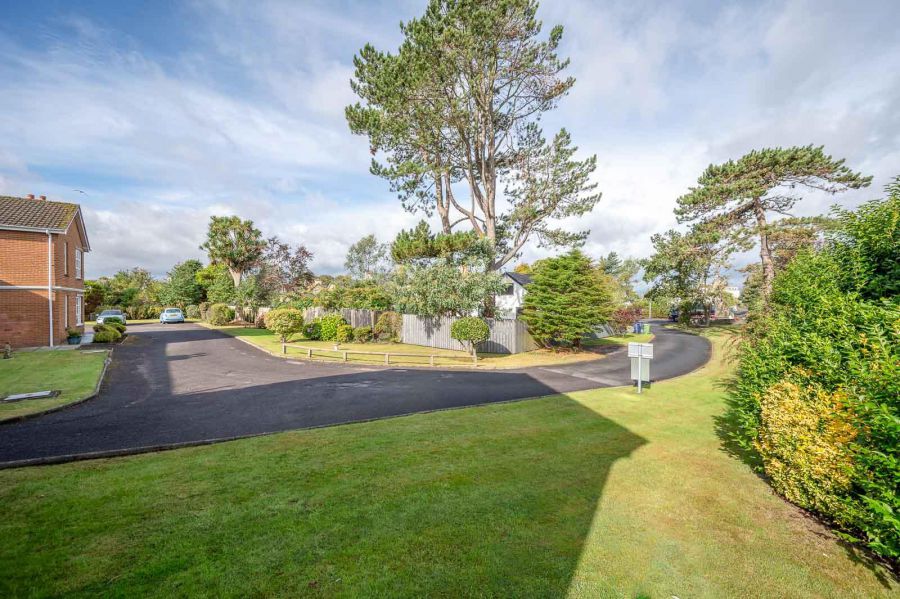 10 The Mews, 160 Groomsport Road