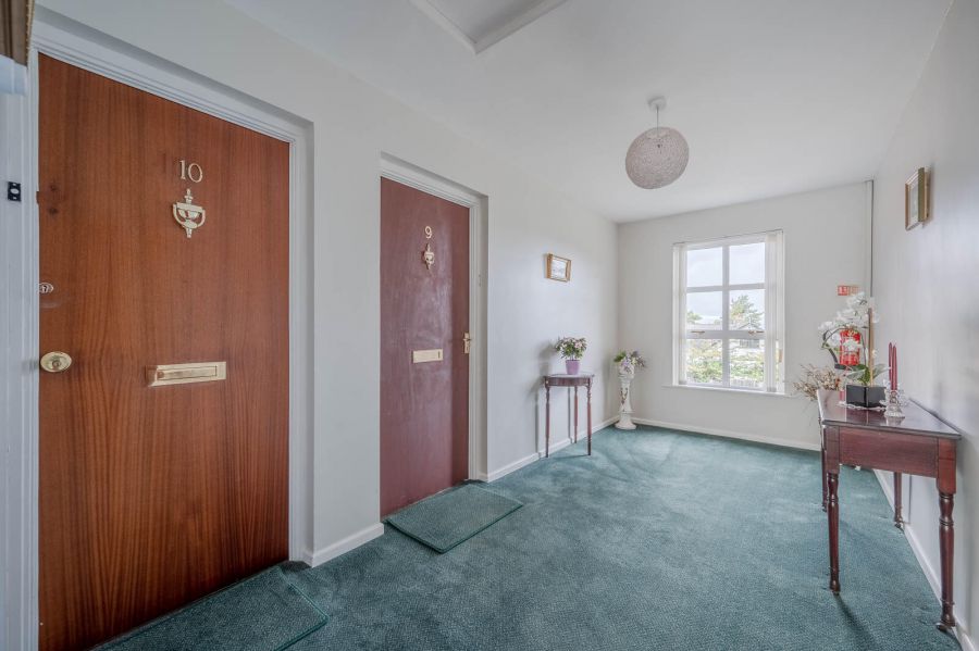 10 The Mews, 160 Groomsport Road