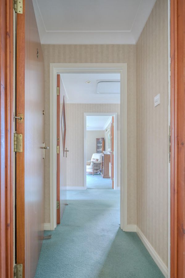 Apt 3 Farnham Lodge