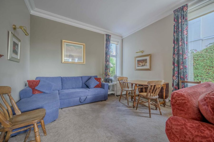 4 Ranfurly Avenue