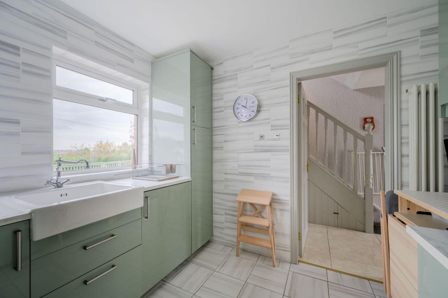 50 Cleland Park North