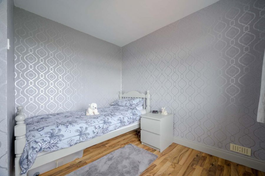 50 Cleland Park North