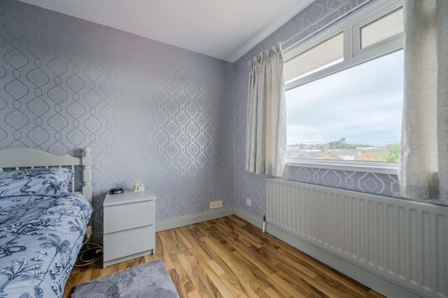 50 Cleland Park North