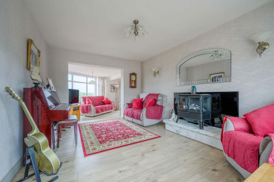 50 Cleland Park North