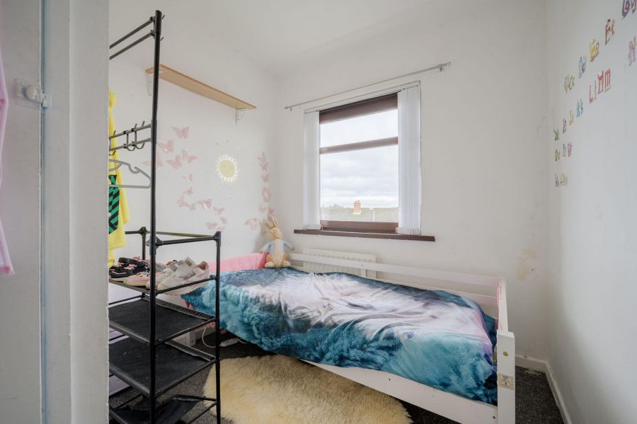 8 Silverstream Crescent