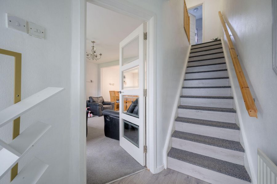 8 Silverstream Crescent