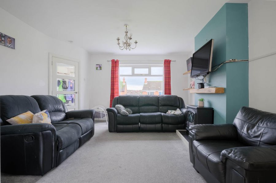 8 Silverstream Crescent