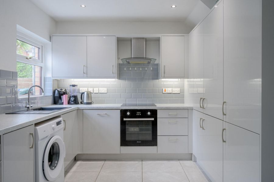 8 Silverstream Crescent