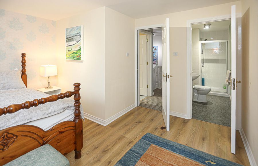 Apt 4, The Cedars 53 Bryansburn Road