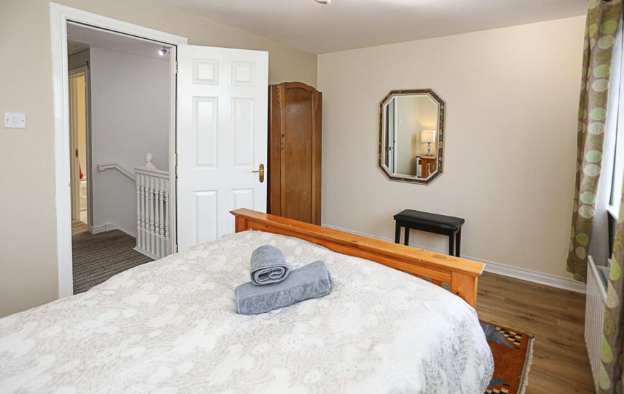 Apt 4, The Cedars 53 Bryansburn Road