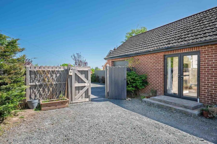 4 Grange Avenue