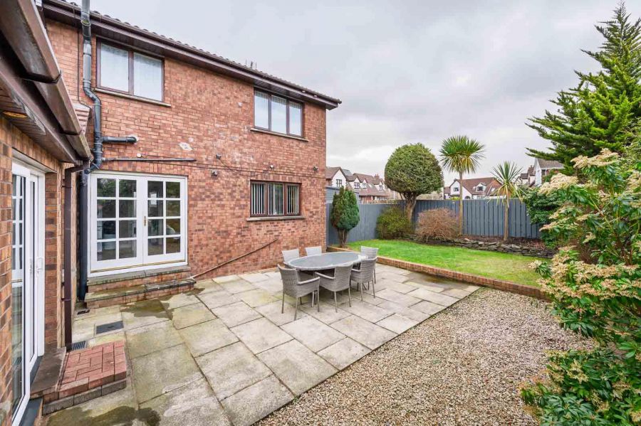 1 Lord Wardens Avenue