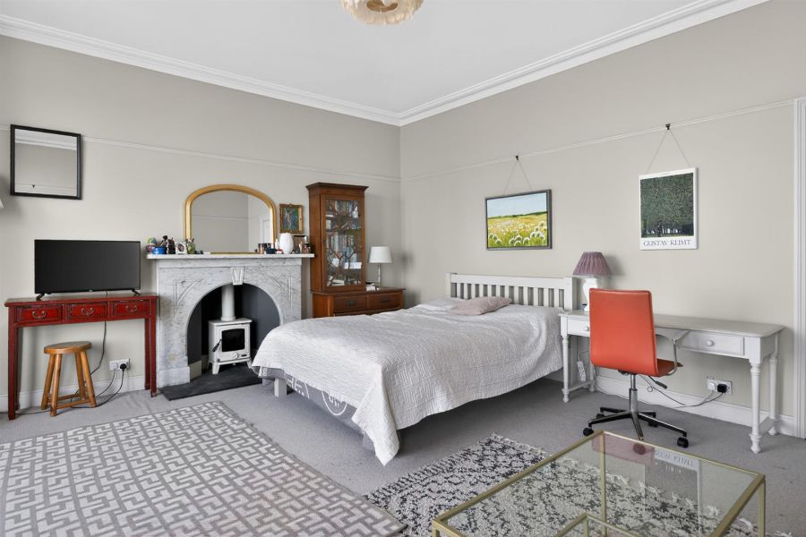 3 Carisbrooke Terrace