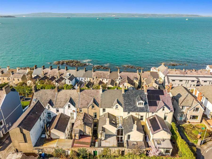 3 Carisbrooke Terrace