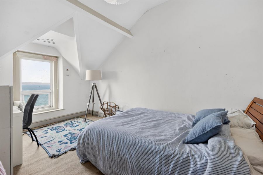 3 Carisbrooke Terrace