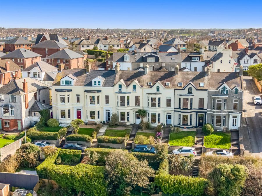 3 Carisbrooke Terrace