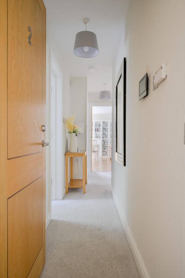 2 Knockmarloch Manor