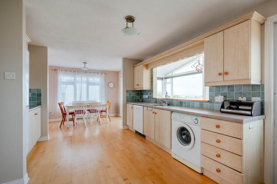 12A Andrews Shorefield