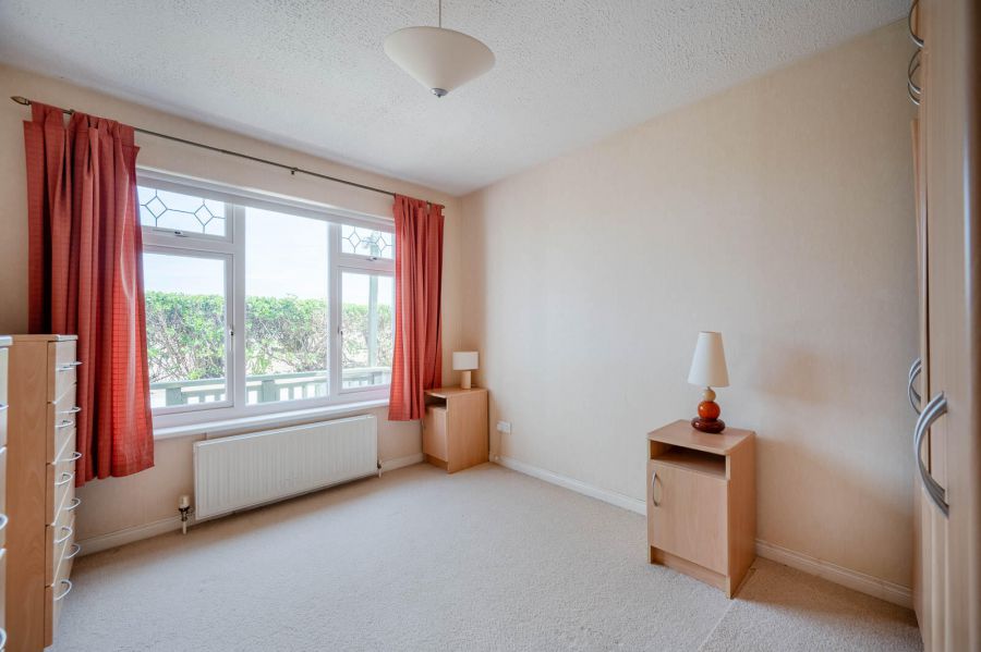 12A Andrews Shorefield