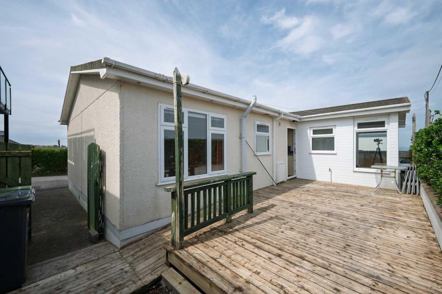 12A Andrews Shorefield