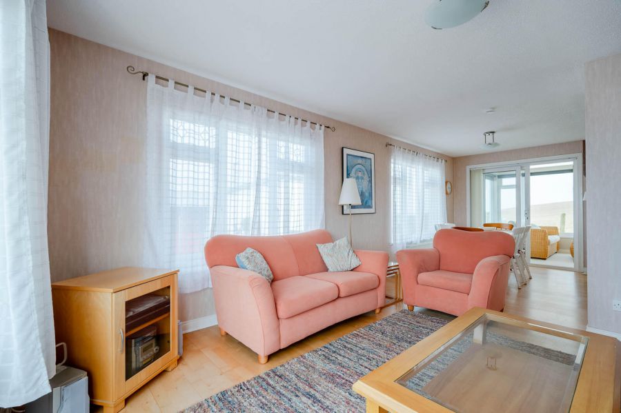 12A Andrews Shorefield