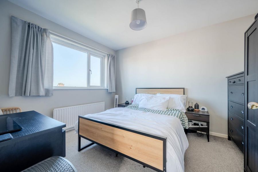 119 Towerview Crescent