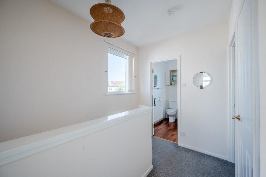 119 Towerview Crescent