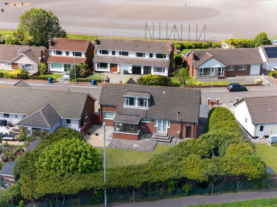 16 Cotswold Drive