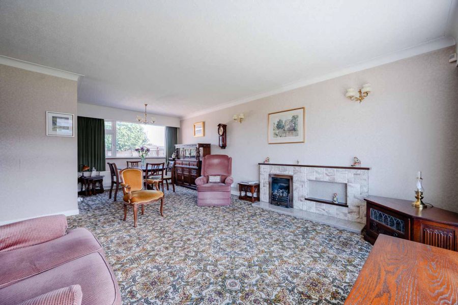 16 Cotswold Drive