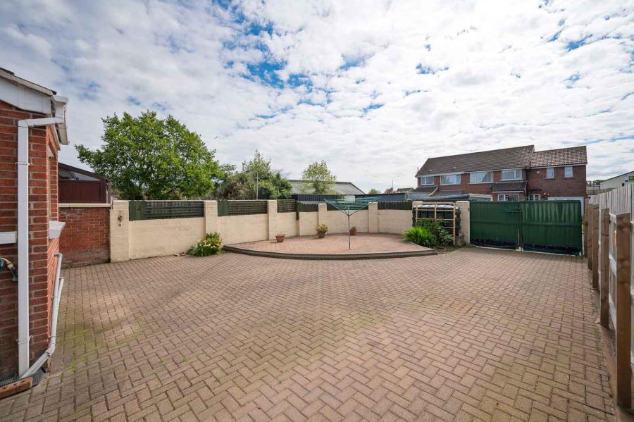 102 Old Gransha Road