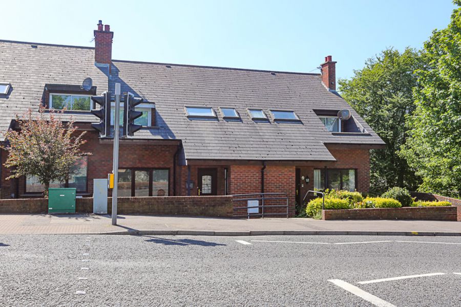 4 Abbey Court